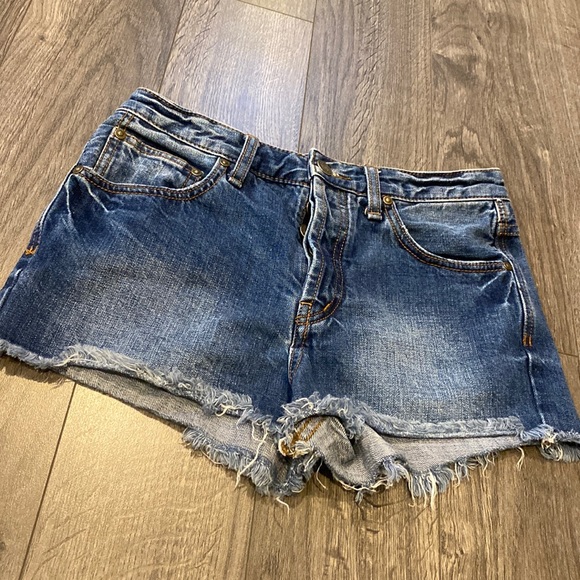 Free people raw hem shorts - Picture 1 of 4